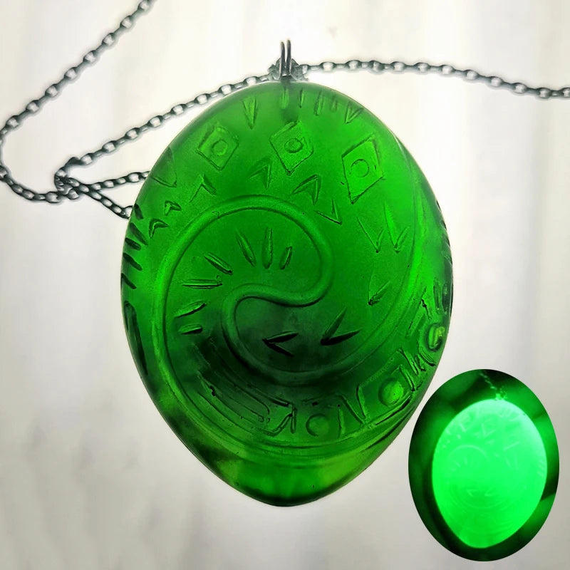 Te Fiti's Heart - Handmade Necklace (Luminescent Resin)