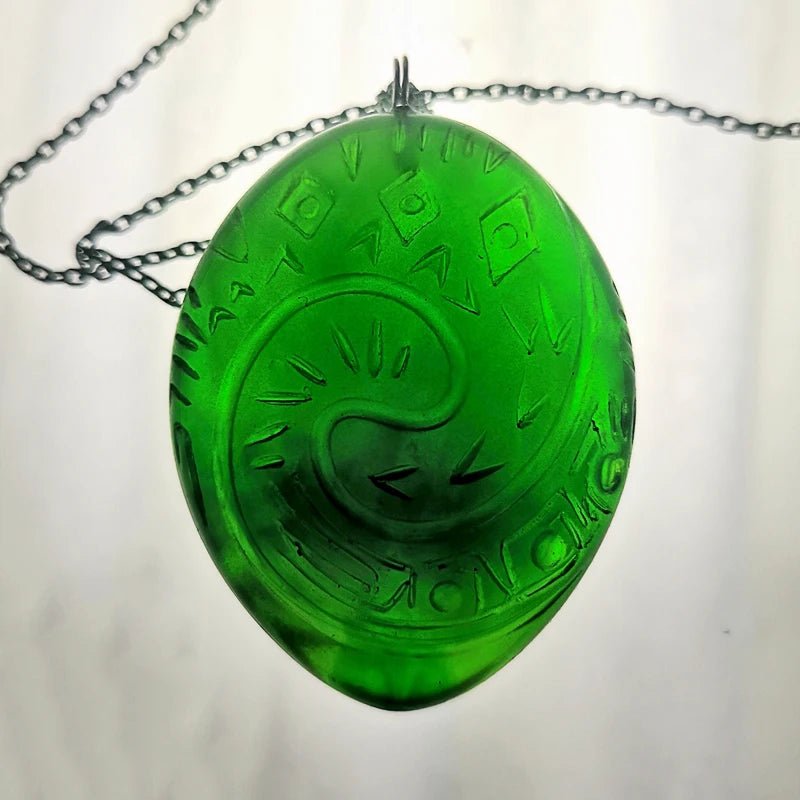 Te Fiti's Heart - Handmade Necklace (Luminescent Resin)